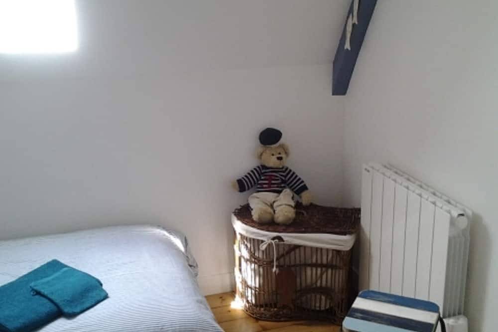 Bam Kalon, 3 * cottage in front of the sea, in the heart of the old port in Roscoff, Ceinture Dorée