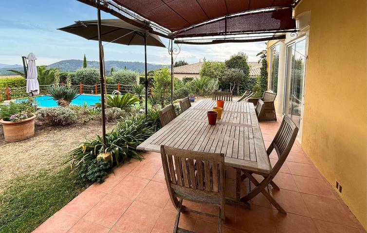 Apartment mit Meerblick, Pool und Terrasse in der Nähe des Stadtzentrums von Tanneron in Tanneron, Mittelmeerküste (Frankreich)