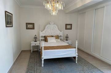 Villa for 14 People in Ferragudo, Faro District, Photo 3