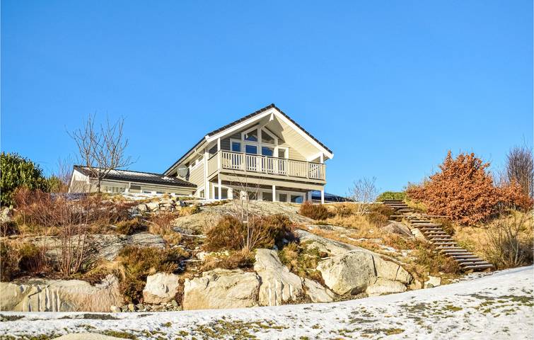 Ferienhaus für 8 Personen, mit Garten und Terrasse am Fjord (Norwegen)