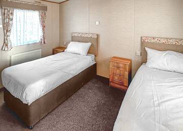 Caravan for 4 People in Shalfleet, Isle of Wight, Photo 3
