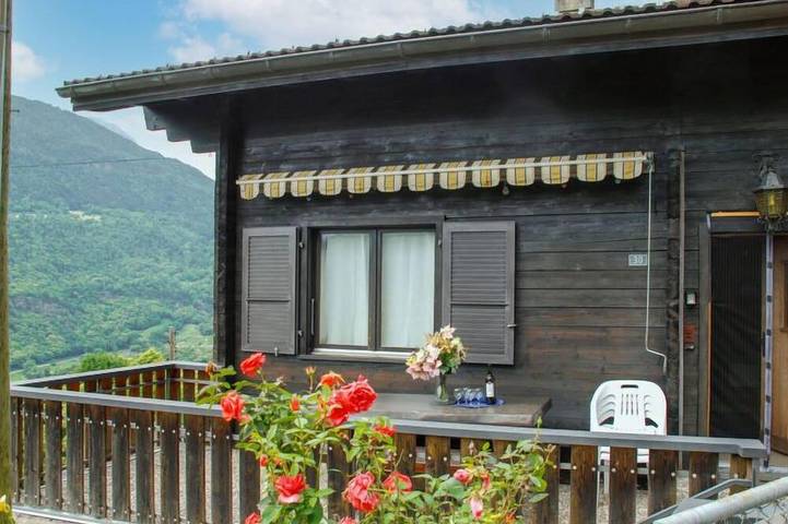 Ferienhaus für 6 Personen, mit Balkon/Terrasse und Terrasse sowie Pool, mit Haustier - 1
