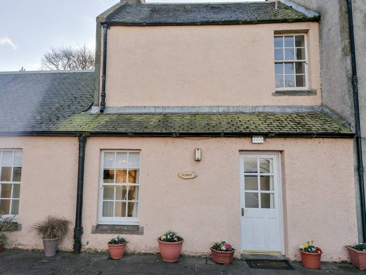 Turret Cottage in Edinburgh and Lothian