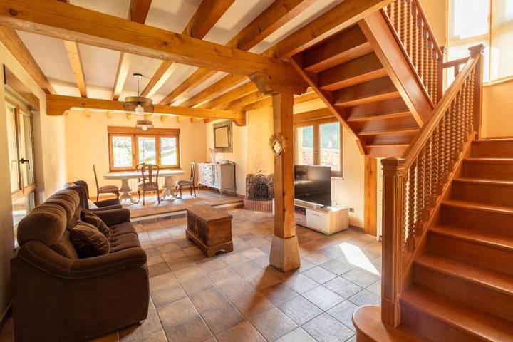 Casa de vacaciones para 6 personas, con jardín además de vistas y balcón en Valle del Pas-Pisueña - 2