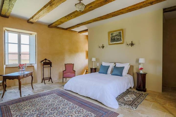 Location de vacances pour 12 personnes, avec piscine ainsi que vue et jardin à Castanet (Tarn-et-Garonne) - 2