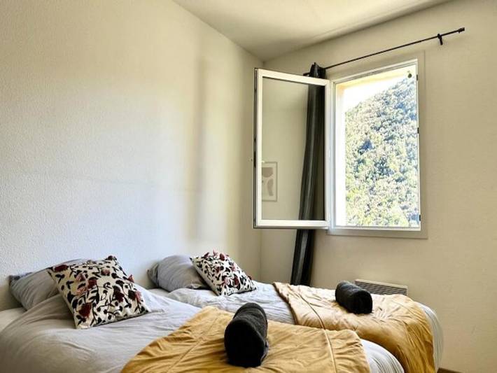 Gîte pour 5 personnes, avec balcon, adapté aux familles à Avène - 3