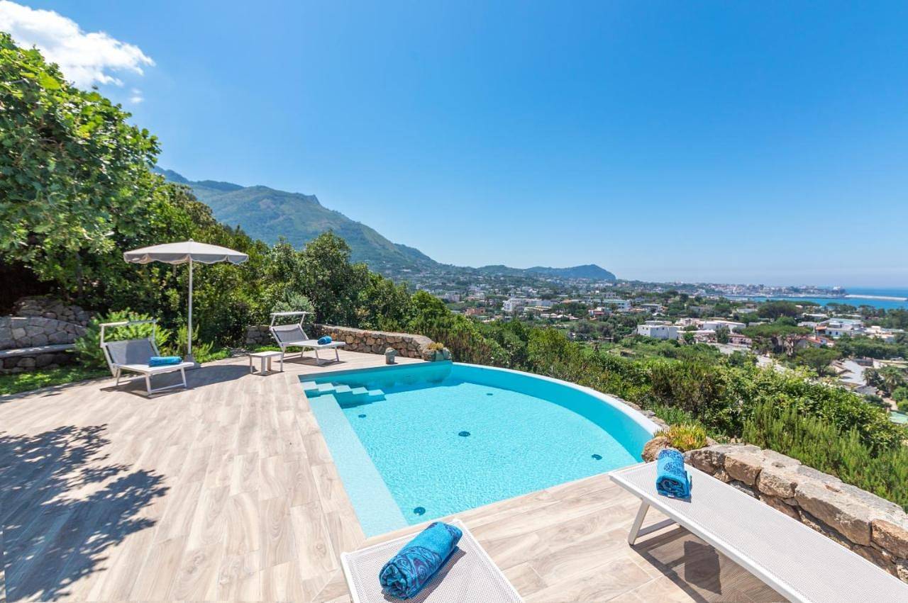 Villa dei Lecci - 7 Luxury villas with private pool or jacuzzi in Forio, Ischia