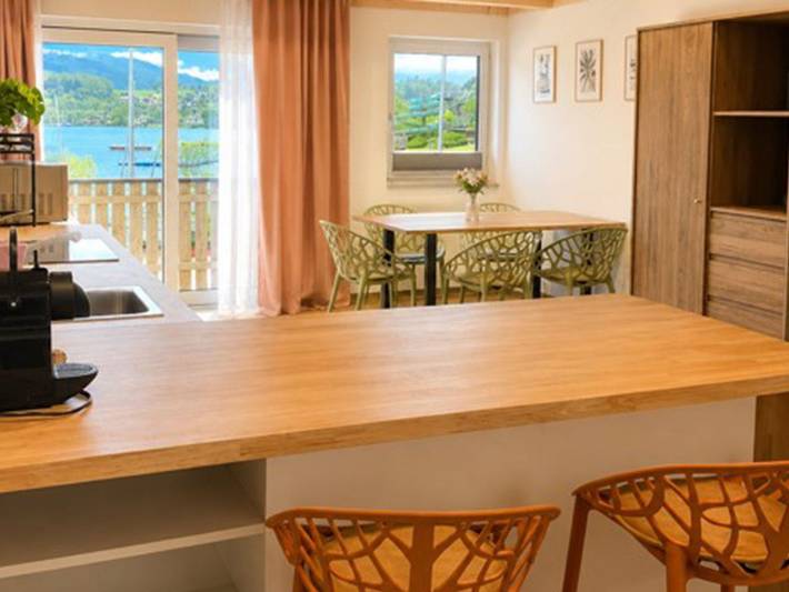 Ferienwohnung für 6 Personen, mit Balkon und Seeblick sowie Ausblick, kinderfreundlich in Mondsee (Stadt) - 3