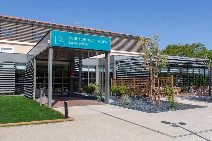 Hôtel pour 4 personnes, avec jardin ainsi que sauna et piscine à Juvignac - 2