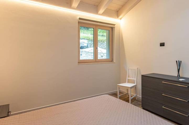 Ganze Wohnung, Angenehme Wohnung für 8 Gäste mit  W-Lan, Tv und Innenhof in Verceia, Comer See