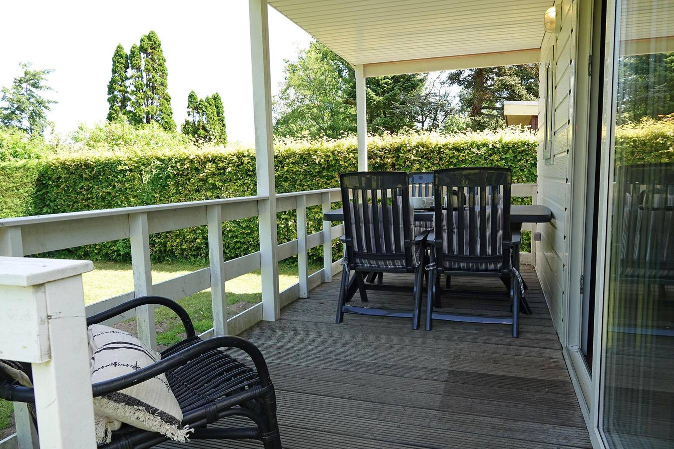 Bungalowpark Mooyeveld — Dune Chalets 66 für 4 Personen mit Veranda in Egmond-Binnen, Niederländische Nordsee