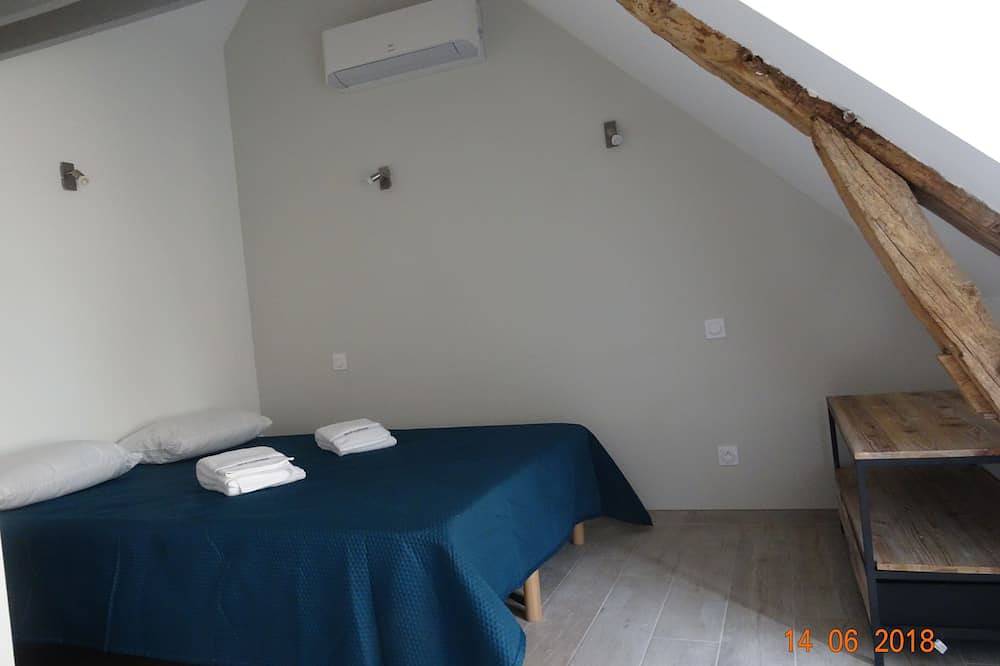 Gite De Charme A La Ferme ( Climatisé, Piscine) in Savignac, Aveyron