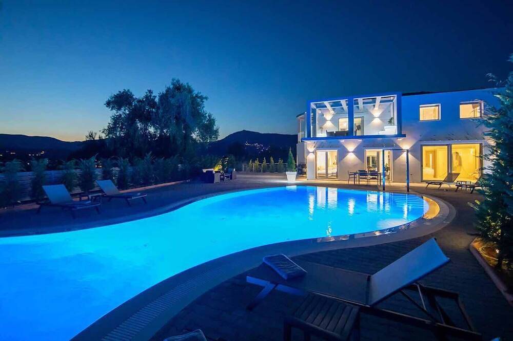 Casa vacanza a Corfù a partire da 975€ a notte