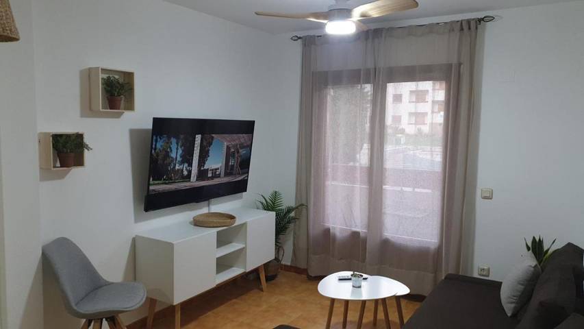 Appartement de vacances pour 5 personnes, avec balcon et vue ainsi que jardin et piscine - 1