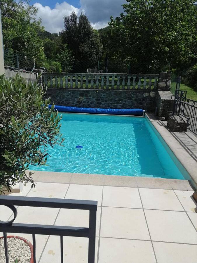 Appartement de vacances pour 7 personnes, avec Terrasse et Jardin ainsi que Piscine et Vue