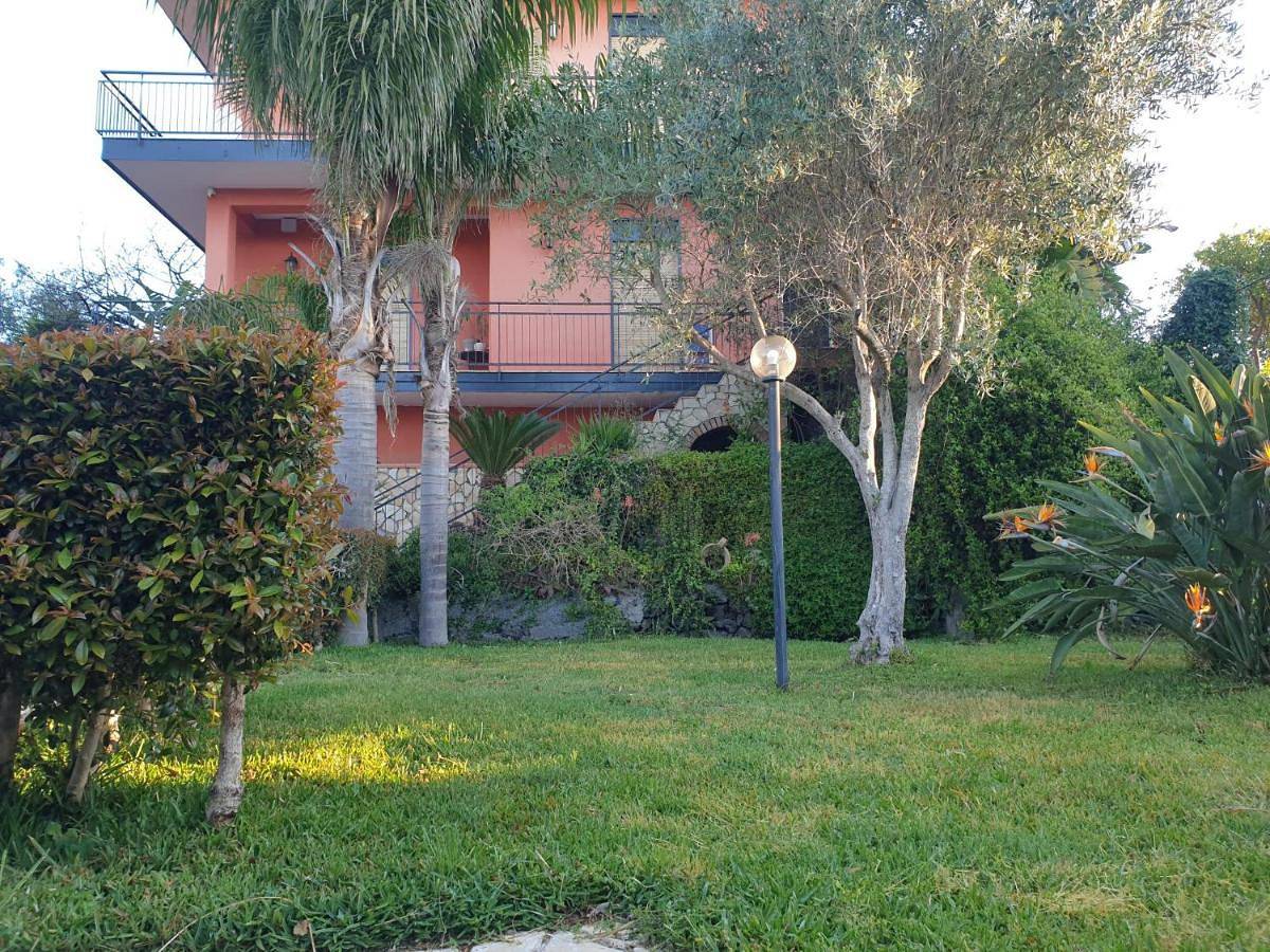 Appartamento intero, Two-Bedroom Apartment with Balcony in Valverde (Catania), Catania e dintorni