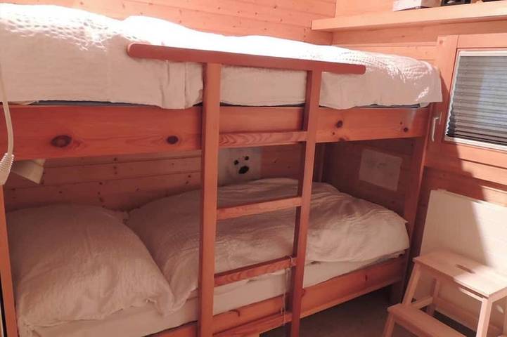 Appartement entier, 3 pièces confortable pour 4-5 personnes : Living avec canapé lit - cuisine avec lave-vaisselle - 1 c in Grimentz, Anniviers