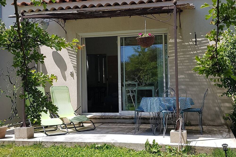 Gîte pour 4 Personnes dans Mazan, Parc naturel régional du Mont-Ventoux
