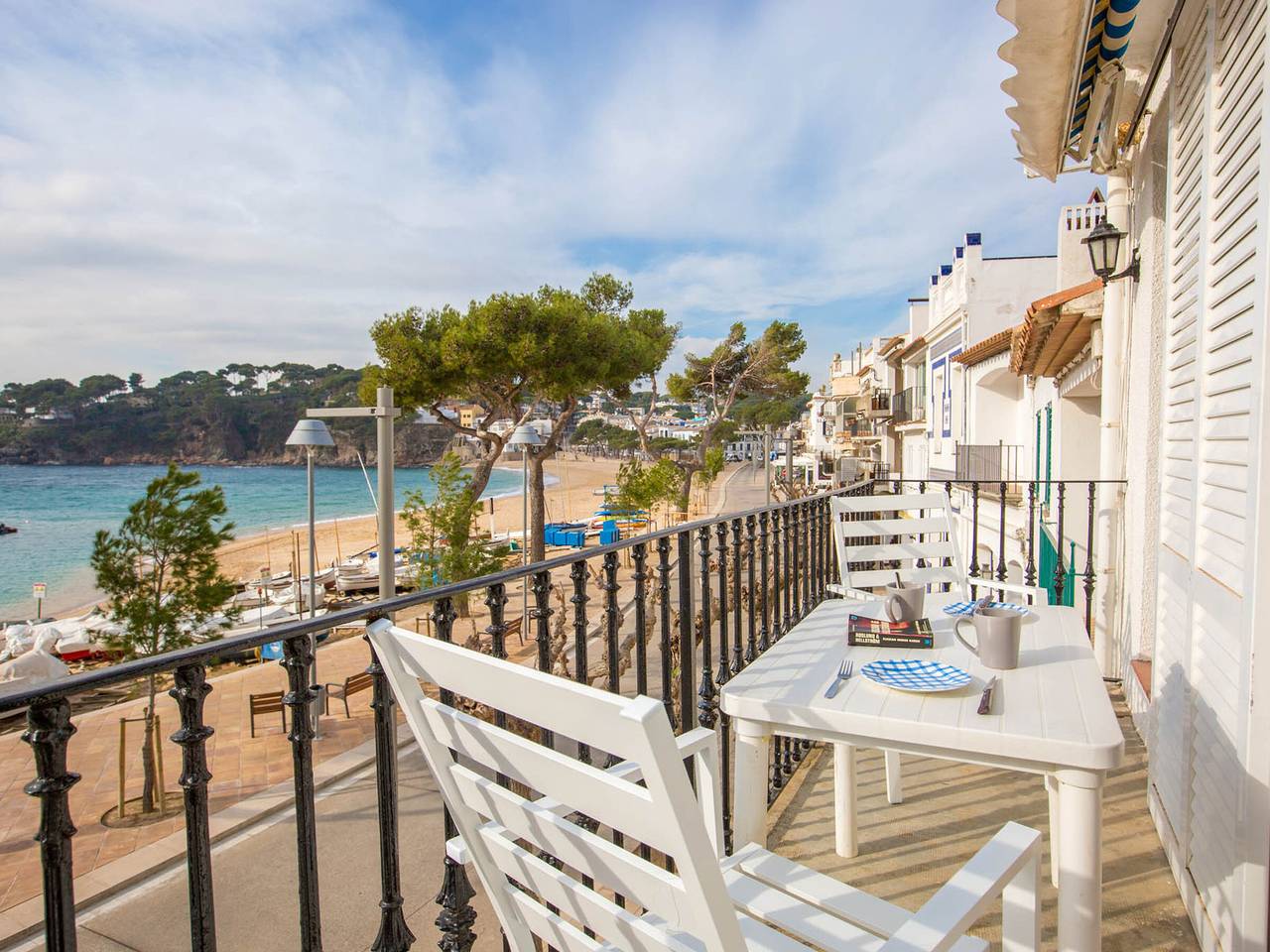 Apartamento entero, Hermoso apartamento frente al mar en Llafranc, 3 habitaciones, terraza, parking, mascotas in Llafranch, Palafrugell