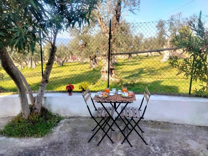 B&b per 2 persone, con Terrazza e Giardino nonché Vista lago e Panorama in Rodi Garganico