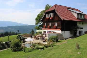 Ferienwohnung für 4 Personen, mit Sauna und Terrasse sowie Garten, mit Haustier in Murau