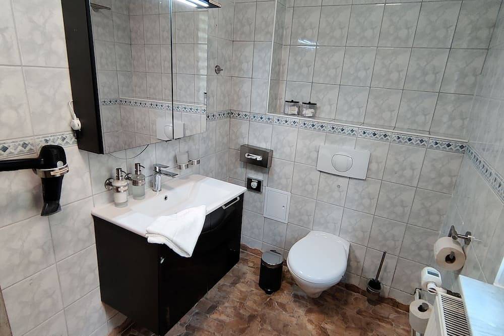 Ganze Wohnung, Genießt unsere moderne Fewo mit Sternekomfort in Tanne, Harzvorland