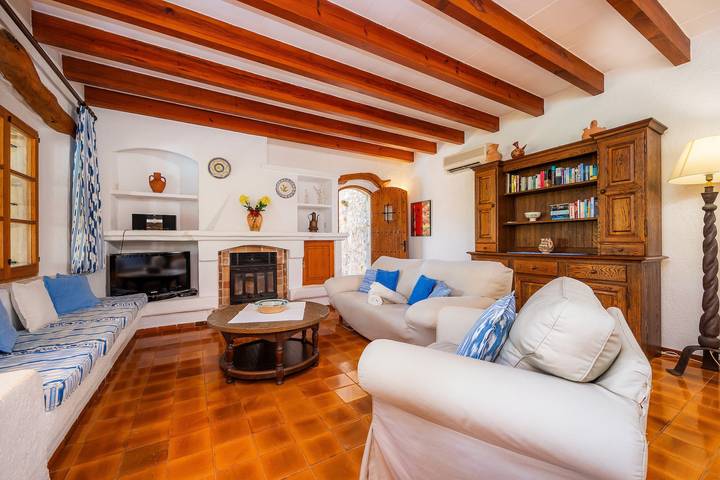 Villa "Can Seguinot d'Alt" mit Bergblick, Privatem Pool und WLAN in Port de Pollença, Pollença
