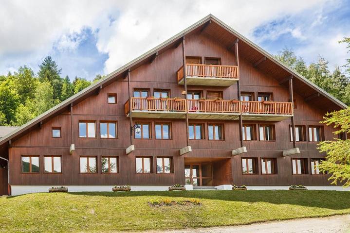 Auberge pour 12 personnes, avec terrasse