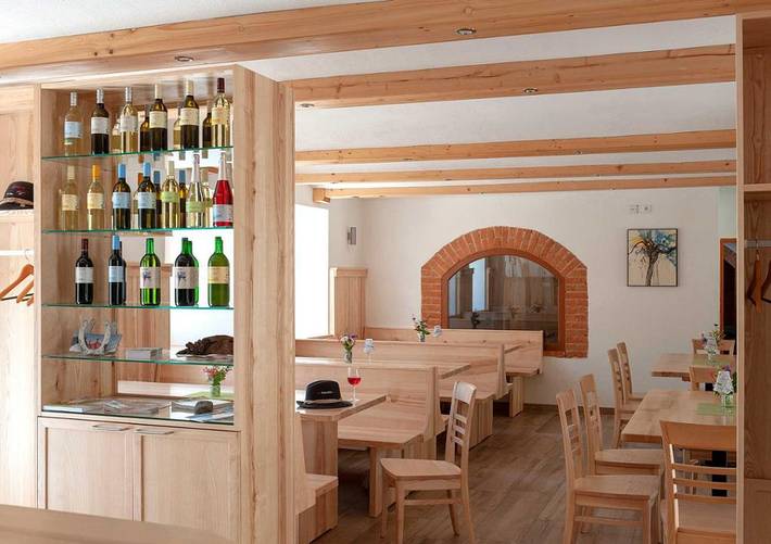 Ganze Wohnung, Ferienwohnung Weinkutscher - Ebenerdige Ferienwohnung mit gemütlichem Schwedenofen in Obermixnitz, Weinviertel