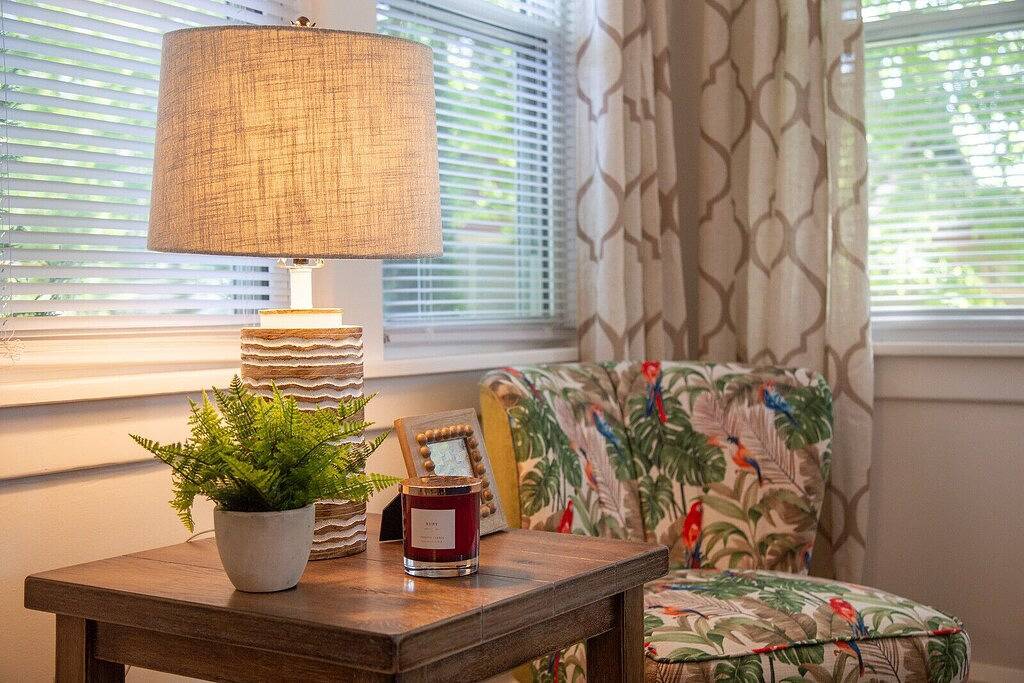 Hemingway House in der Nähe von Cedar Point & The Beach in Huron, Eriesee