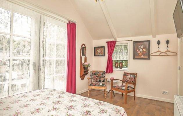 Chambre d’hôte pour 2 personnes, avec jardin ainsi que jacuzzi et terrasse dans Frise - 4