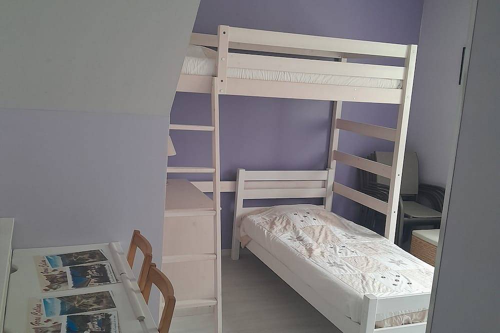 Chalet \"l'Escapade du Hérisson\" Near Lac de Chalain and Cascades du Hérisson in Doucier, Jura