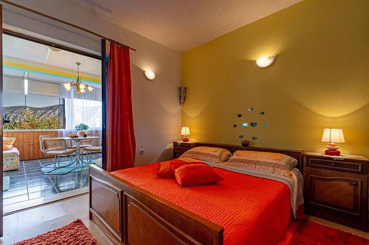 Ganze Wohnung, 2-Zimmer-Ferienwohnung mit Terrasse Kneza, Korcula in Račišće (Dalmatien), Korcula