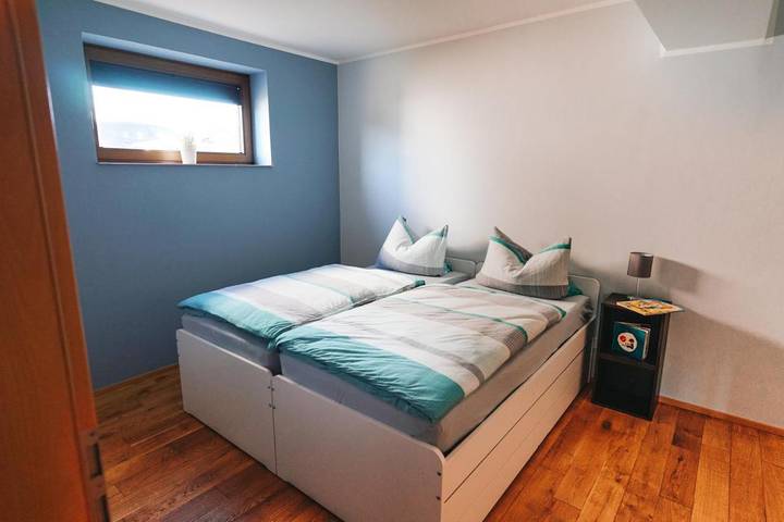 Ferienwohnung für 4 Personen, mit Ausblick und Garten in Lieser - 3