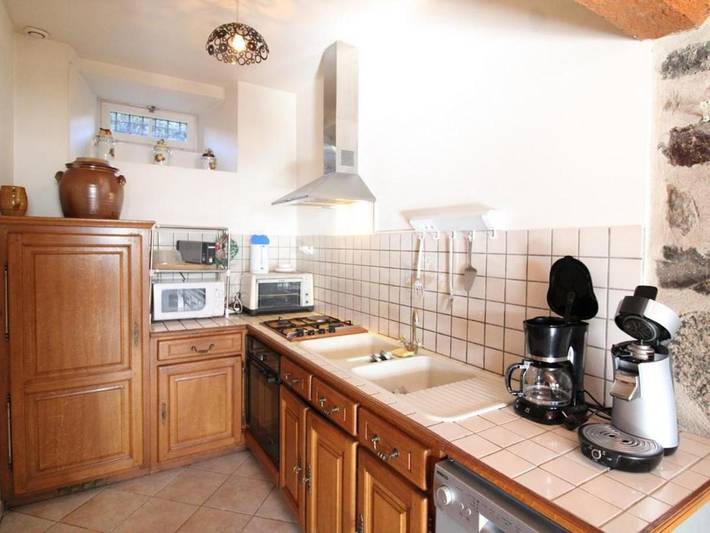 Location de vacances pour 4 personnes, avec jardin à Talizat - 3