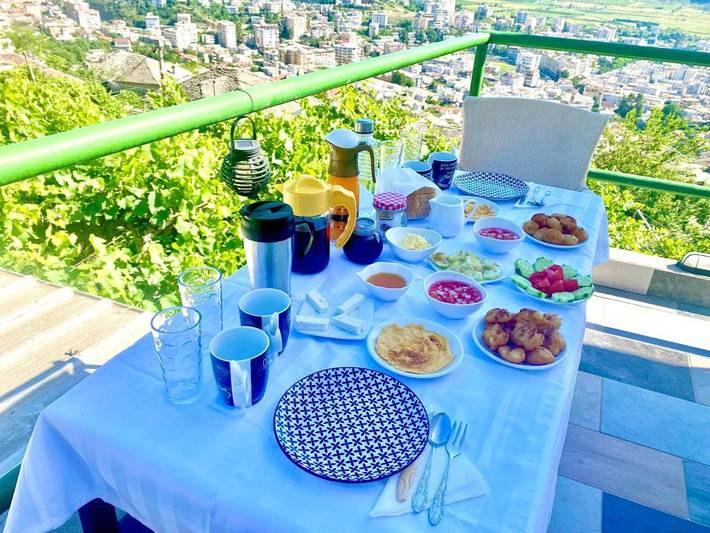 Maison d’hôte pour 2 personnes, avec jardin et vue dans Gjirokastër - 4