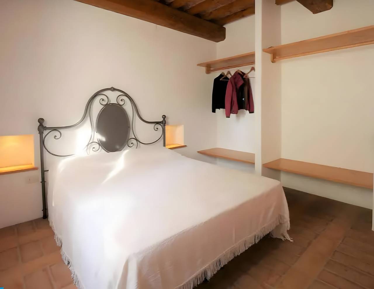 Apartamento entero, Casa Vacanze 'San Michele - La Valle' con Vista a la Montaña, Piscina Compartida y Aire Acondicionado in Montieri, Provincia de Grosseto