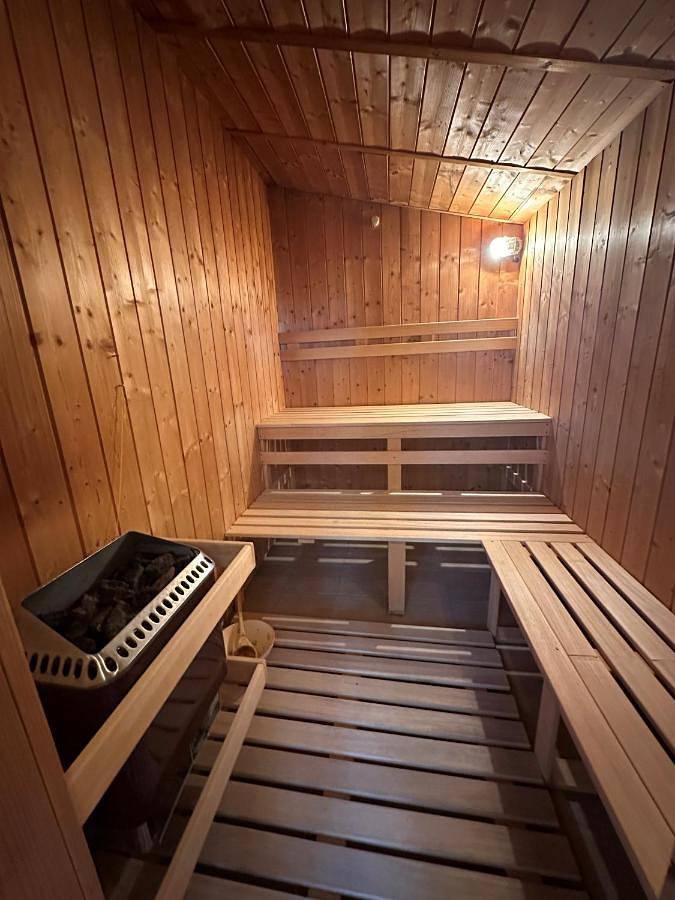 Ferienwohnung für 6 Personen, mit Balkon und Terrasse sowie Garten und Kinderpool in St. Niklaus - 4