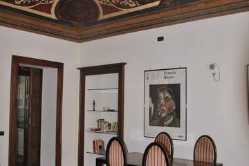 Ferienwohnung für 2 Personen, mit Balkon und Whirlpool in Turin