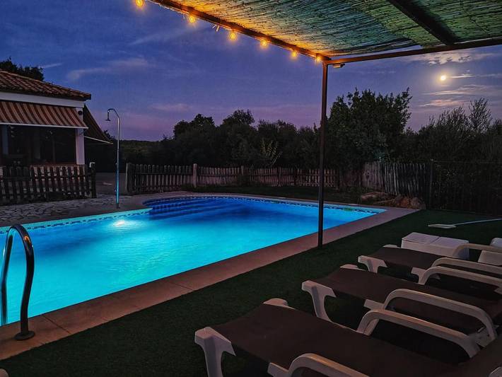 Casa rural para 12 personas, con piscina además de jardín y vistas en Posadas - 2