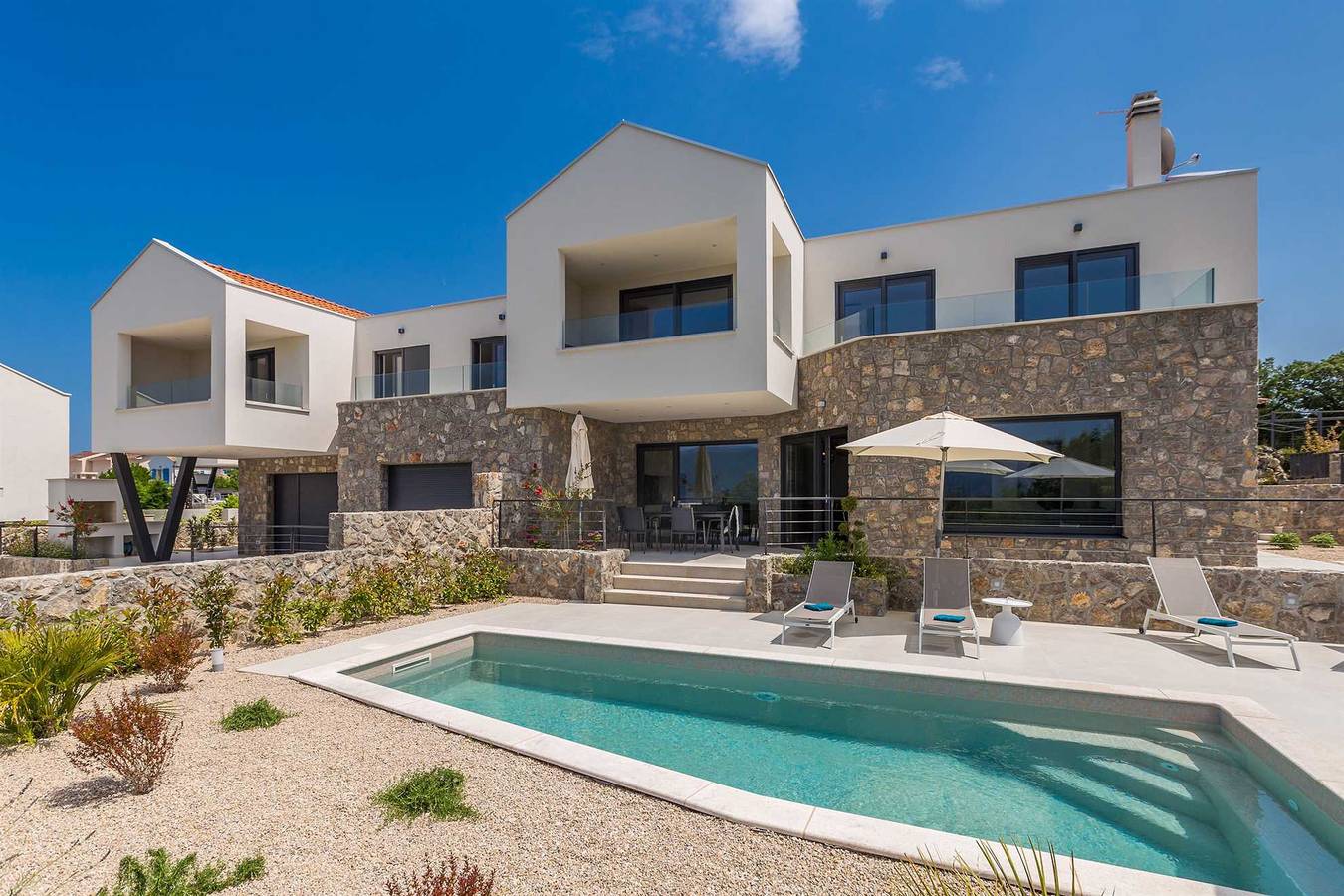 Villa Verena mit beheiztem Pool in Krk Stadt, Krk