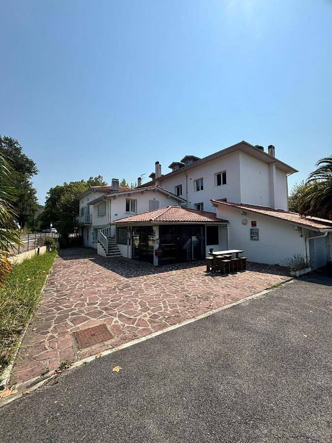 Hôtel pour 2 personnes, avec Terrasse ainsi que Jardin et Vue à Ascain