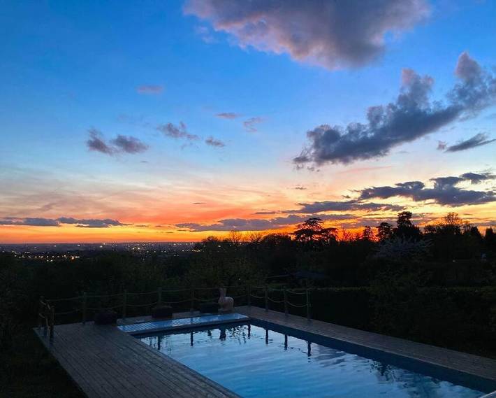 Location de vacances pour 10 personnes, avec piscine et terrasse ainsi que vue et jardin, animaux acceptés à Montrabé - 4