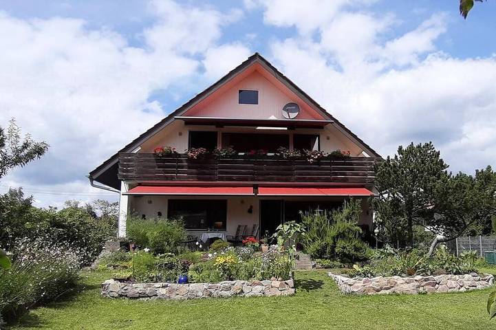 Appartement de vacances pour 4 personnes, avec Balcon et Jardin