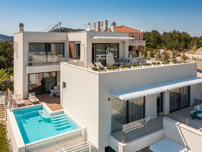 Villa pour 10 personnes, avec balcon ainsi que sauna et vue sur l’océan à Jezera - 4