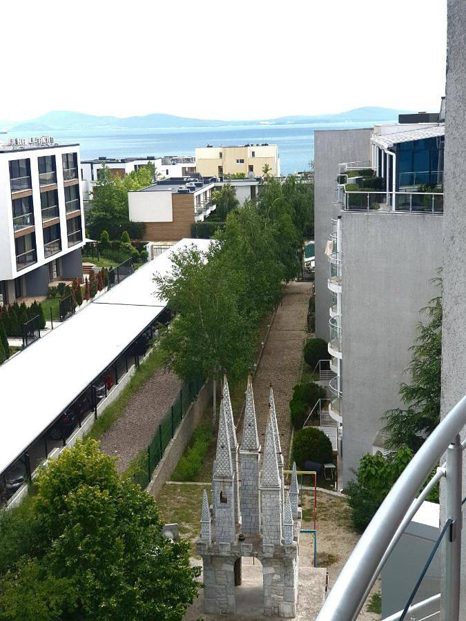 Apartment with View and Balcony in Sarafowo, Bourgas