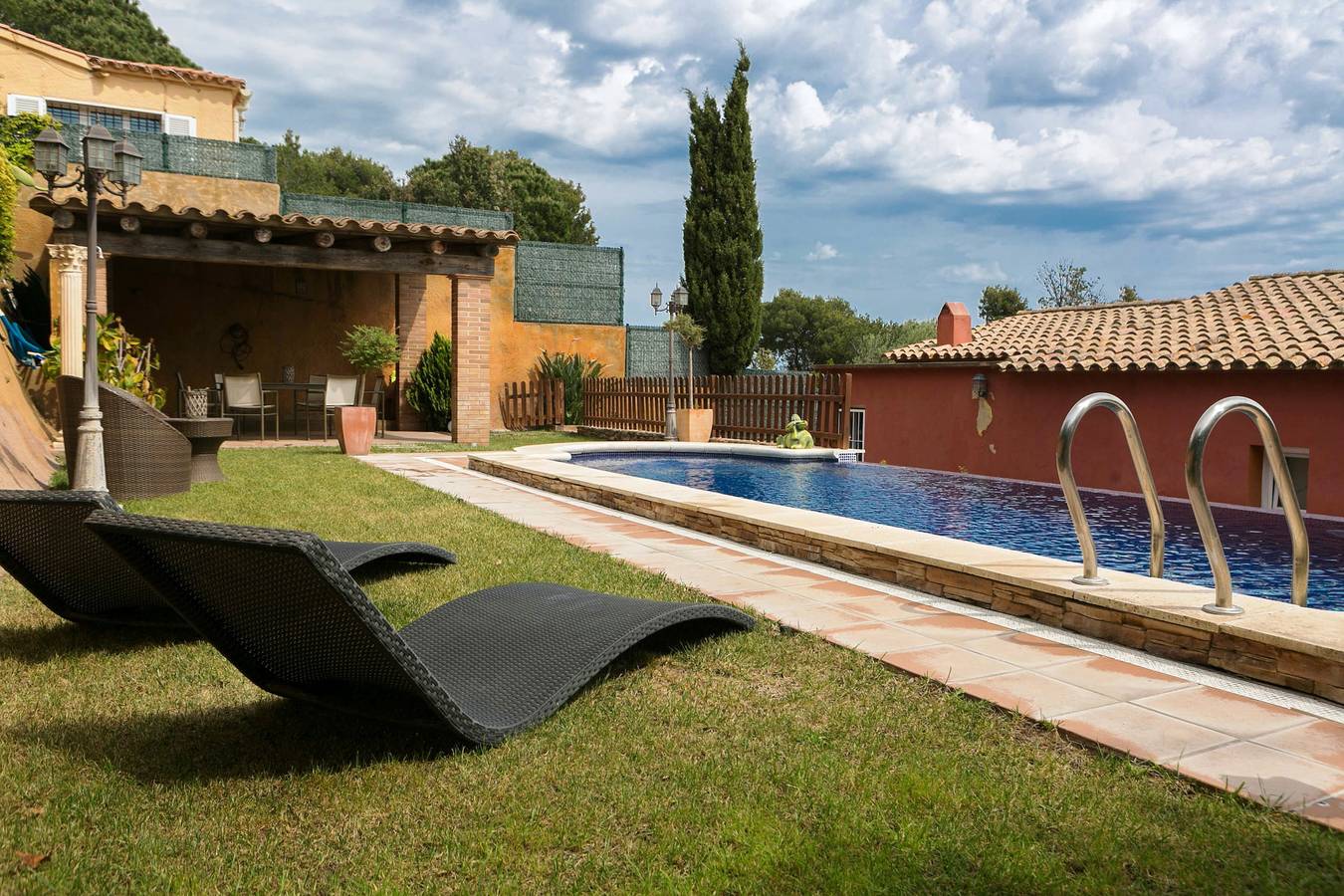 Chalet voor 6 personen met terras in Residencial Begur, Begur
