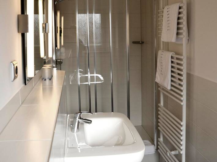 Haus Luisenhof, Pension - Einzelzimmer mit Dusche, Wc in Mölln, Kreis Herzogtum Lauenburg