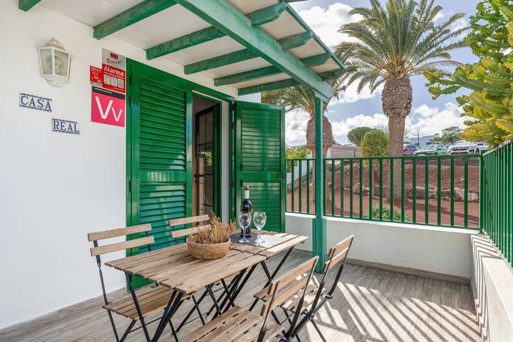 Ferienwohnung 'Real' mit privater Terrasse, Gemeinschaftsgarten und WLAN in Playa Blanca, Yaiza