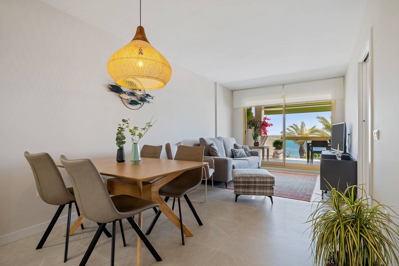 Appartement 'Pelicano' met zeezicht, wifi en airconditioning, foto 9